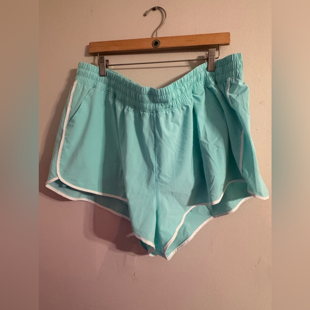 Aerie flowy short